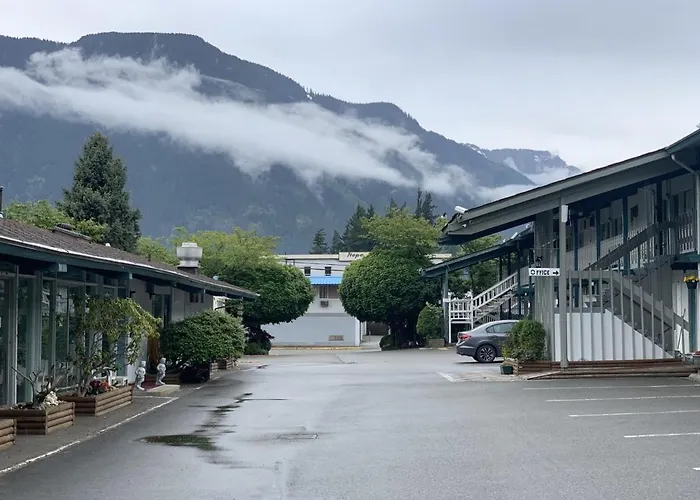 Slumber Lodge